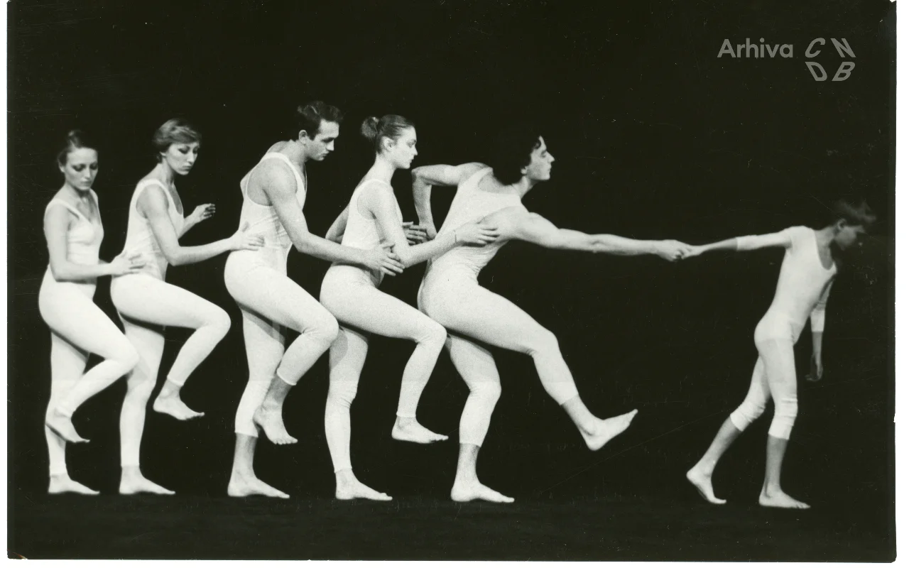 1. Contemp Tara Lumii 1979 coregrafie Sergiu Anghel Arhiva CNDB 1