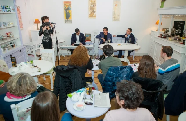 Trialoguri la ARCUB 5